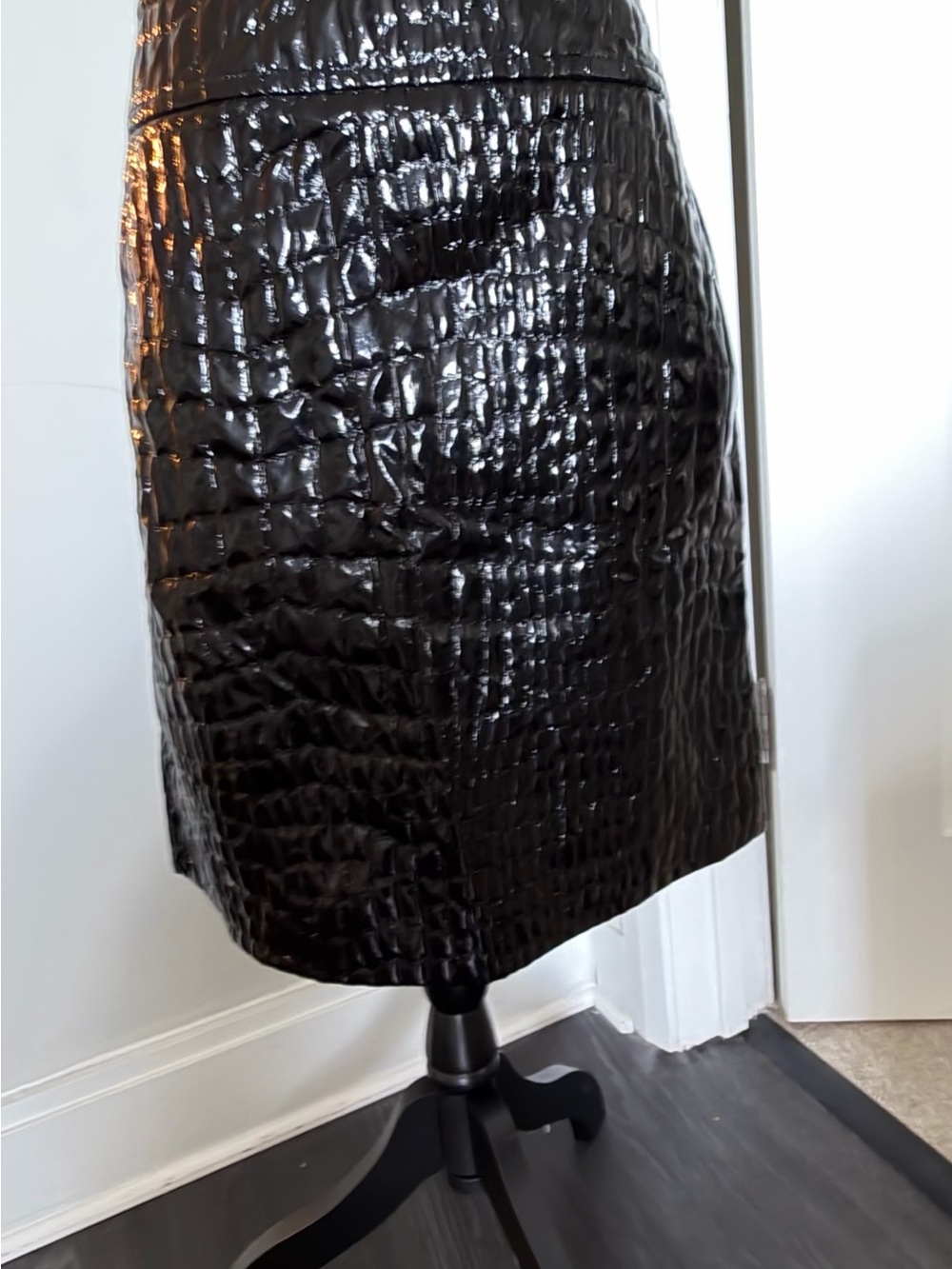 Akris Punto Black Croc-Embossed Skirt